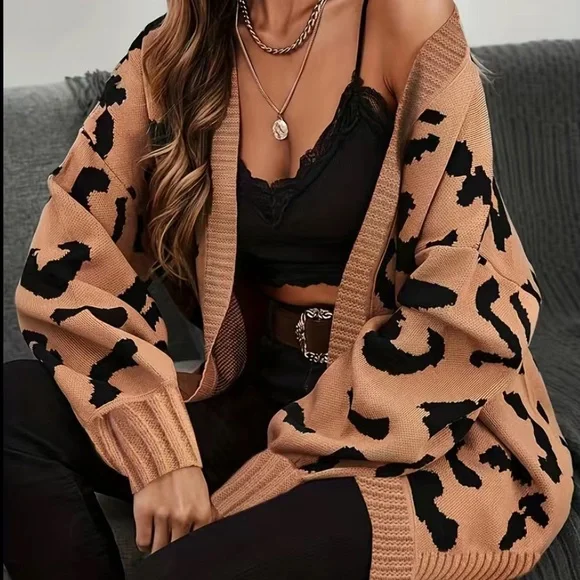 HP 11/10 Cozy Knit Animal Print Open Front Cardigan - Picture 1 of 11